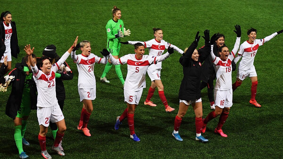 Kadın A Milli Takımı, 1 Aralık Salı günü Rusya ile kendi sahasında karşılaşacak ve Avrupa Şampiyonası Grup Eleme maçlarını tamamlayacak.