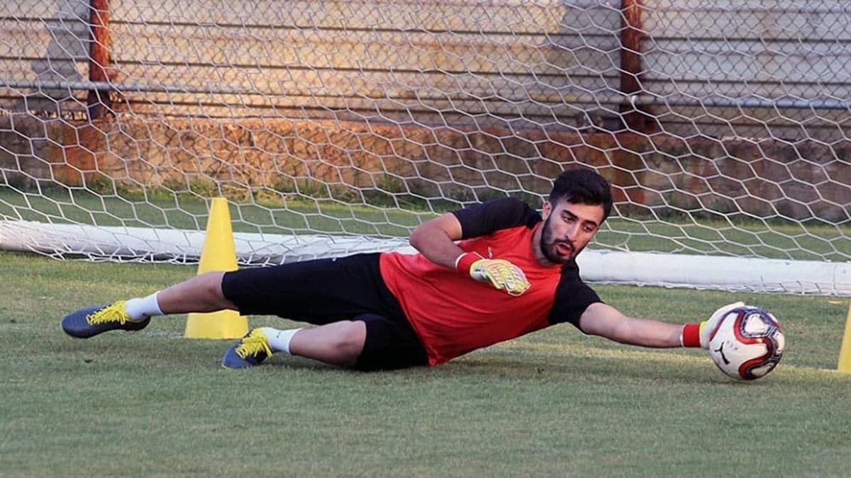 Erdoğan, bu sezon ligde hiçbir maçta 1'den fazla gol yemedi. Kaf-Kaf, 7 haftada 5 galibiyet, 2 beraberlik alırken sahadan hiç boynu bükük ayrılmadı.