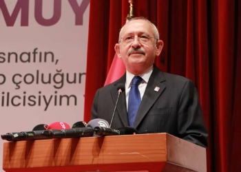 Türkiye genelinde baktığımızda bir esnaf bakanlığının kesinlikle kurulması lazım. Bunu her yerde söyledim, kesinlikle kurulması lazım. Sanayi Bakanlığı, Turizm Bakanlığı var. Esnaf bakanlığı niye yok?