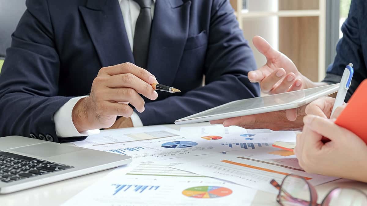 TOBB olarak KOBİ'lerimizi e-ticaret uygulamalarını kullanmaya yönlendirmek ve bu ticaret araçları hakkında bilgi vermek amacıyla e-ticarete eKılavuz eğitim programını başlatıyoruz.