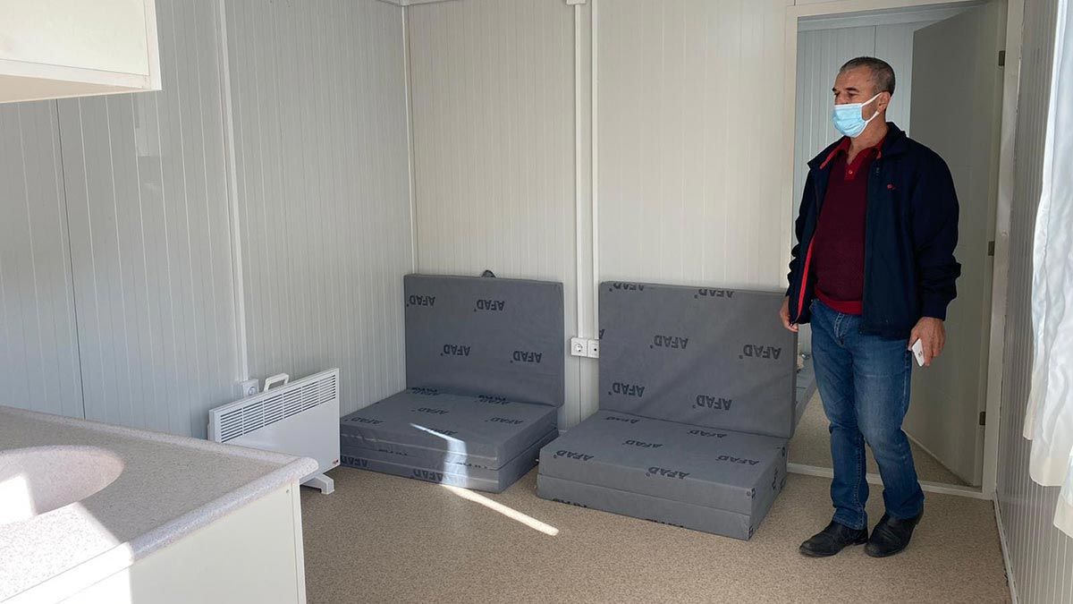 Depremzedeler için konteyner kent tamamlandı