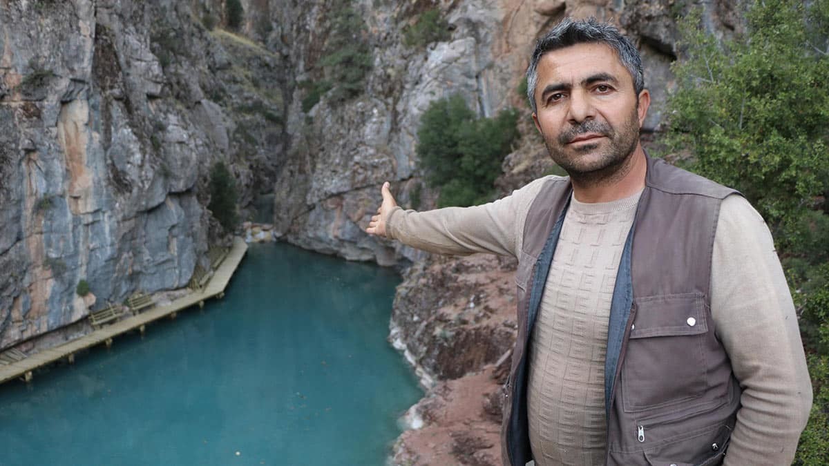 Denizli'nin Acıpayam ilçesinde 40 yıl önce bir kişinin düşüp ölmesi sonucu mahalle halkının korkup yaklaşamadığı Olukbaşı kanyonunun turizme kazandırılması için çalışma başlatıldı.