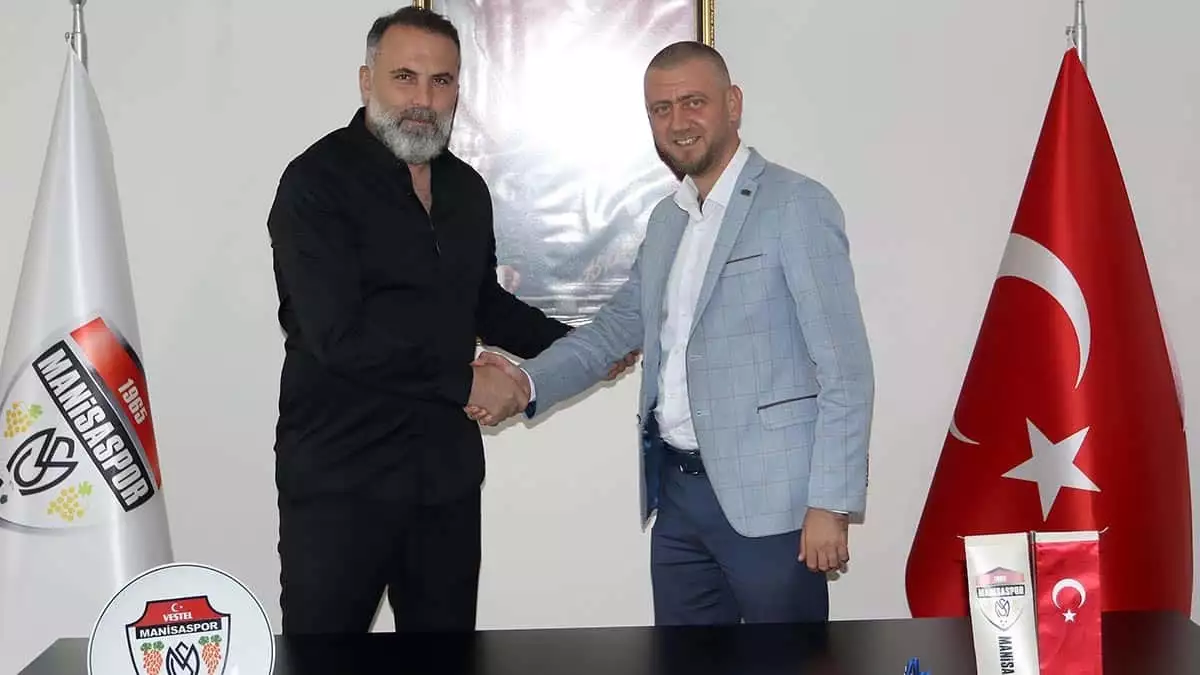 Manisaspor'da, ahmet seçgin'le yolların ayrılması üzerine boşalan teknik direktörlük görevine, takımın eski kalecilerinden bülent ataman getirildi.