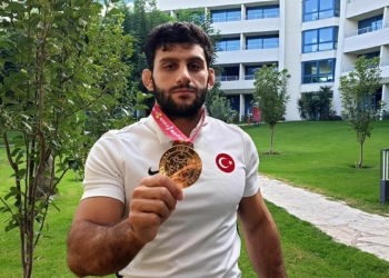 Hedefleri altın madalya