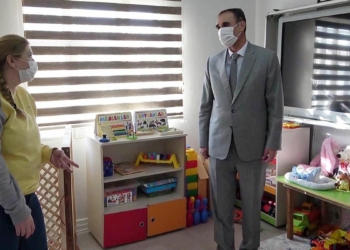 Lojman olarak kullanılan binayı anaokuluna çevirdi