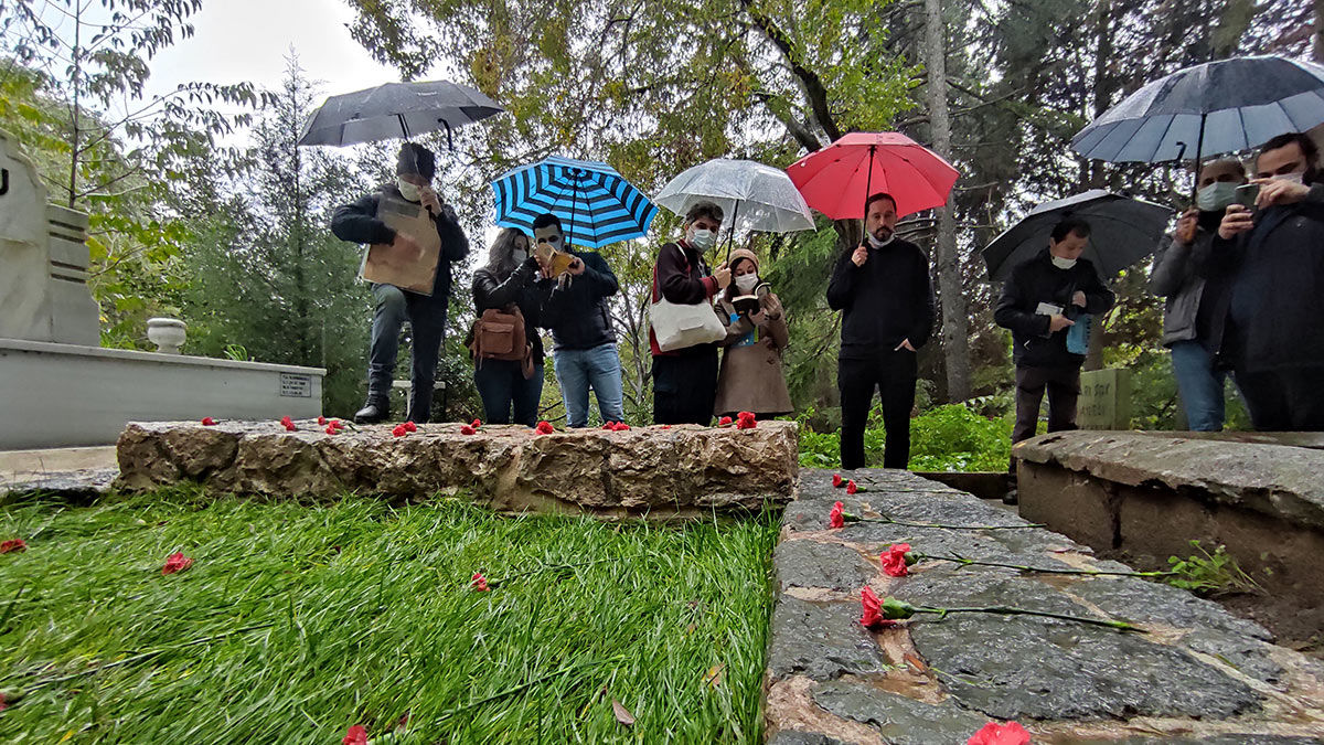 Türk şiirinin büyük ustası Orhan Veli Kanık anıldı