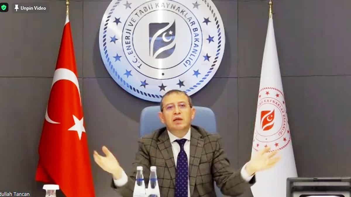 Türkiye’nin geleceği, organize sanayi bölgelerinde. İnşallah önümüzdeki dönem, OSB'lerin yeni yatırımlarla daha da parlayacağı yeni dönem olacak.