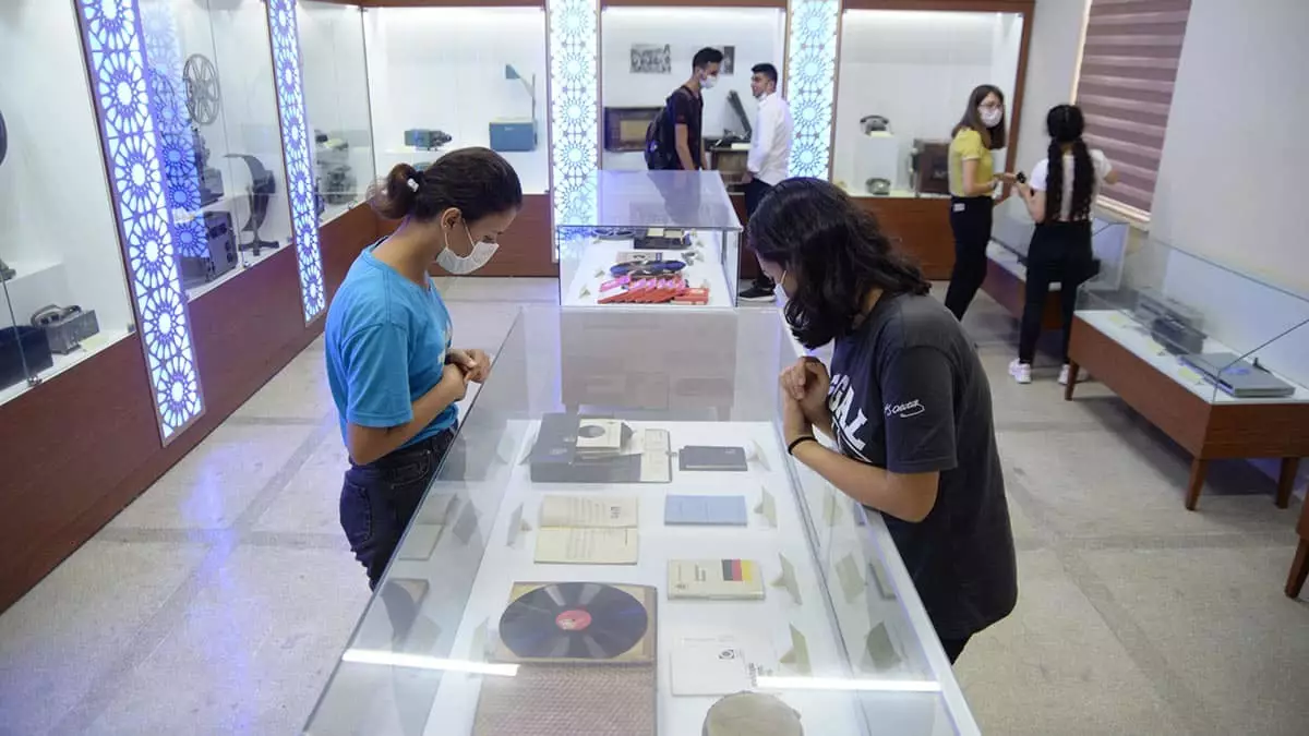 Mersin eğitim tarihi müzesi ilgi görüyor
