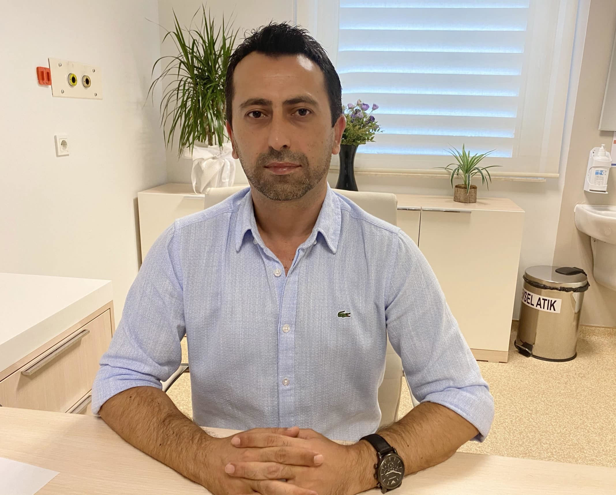 Özdemir, "Dünyanın birçok ülkesinde yapılan araştırmalara göre, bu süreçte ev içi şiddet ciddi oranda arttı" dedi.