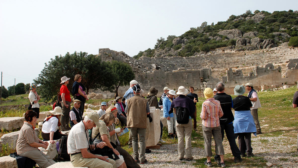 Antalya'nın Kaş ilçesinde Likya Birliği'nin başkenti Patara Antik Kenti'nde, bu yılın 10 aylık döneminde tüm zamanların ziyaretçi sayısı ve gelir rekoruna imza atıldı.