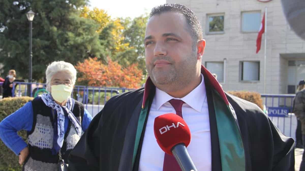 Pınar Gültekin, 16 Temmuz'da kayboldu. Ailesinin başvurusu üzerine jandarma ve polis ekipleri, arama çalışması başlattı. Yapılan çalışmalar sırasında gözaltına alınan genç kızın eski sevgilisi Cemal Metin Avcı, Pınar'ı çıkan kavgada boğarak öldürdüğünü, cesedini bağ evindeki varile koyup, yaktığını, üzerine de beton döktüğünü itiraf etti.