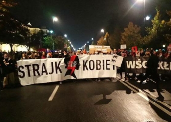 Kürtaj yasağı kararının ardından protestolar sonuç verdi