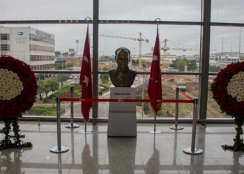 Sabiha Gökçen'de 10 Kasım anma töreni