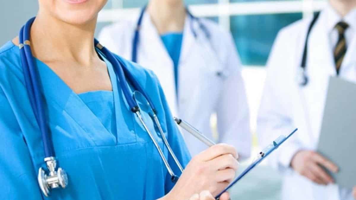 12 bin sağlık personeli alınacak