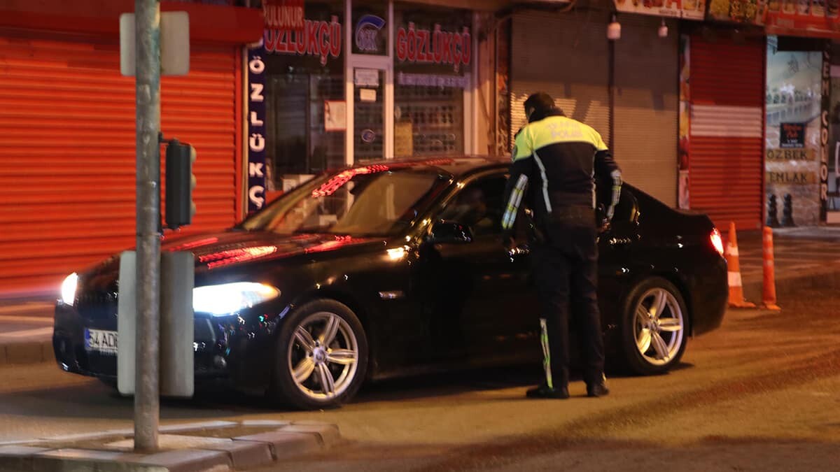 Şanlıurfa'da Cadde ve sokaklar sessizliğe büründü