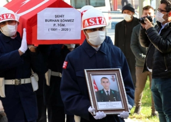 Piyade Teğmen Burhan Sönmez (29), memleketi Kayseri'de son yolculuğuna uğurlandı.