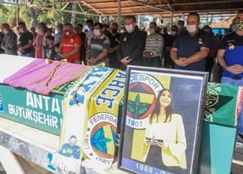 Dilay Kemer'in, babasından tarhana çorbası istediği, ancak içemeden yaşamını yitirdiği ortaya çıktı.