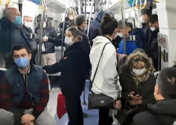 Toplu taşımalardaki kalabalık tehlike saçıyor