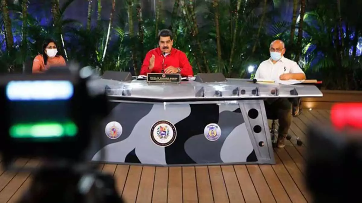 Maduro canlı yayında telefon numarasını paylaştı