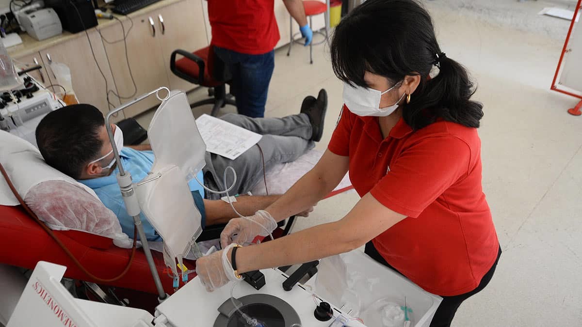 Koronavirüsü yendi plazma bağışında bulundu