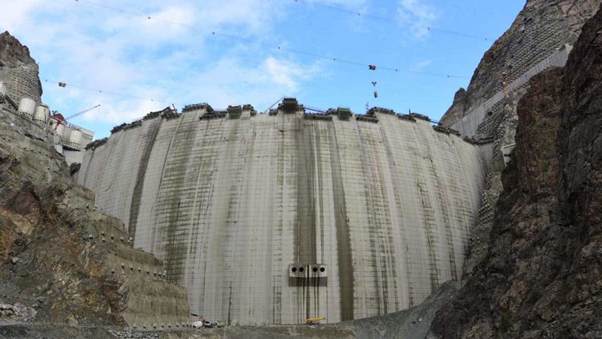 Yusufeli Barajı'nın tamamlanmasına 21 metre kaldı