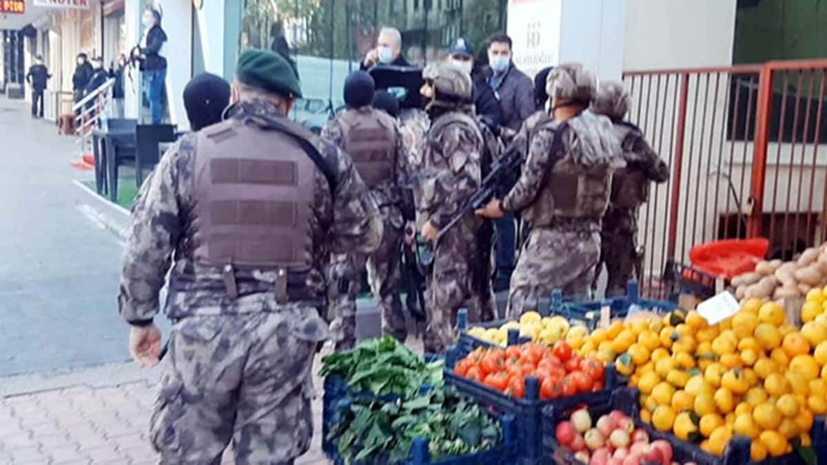 Polislere ateş açtı: 1 şehit, 1 yaralı