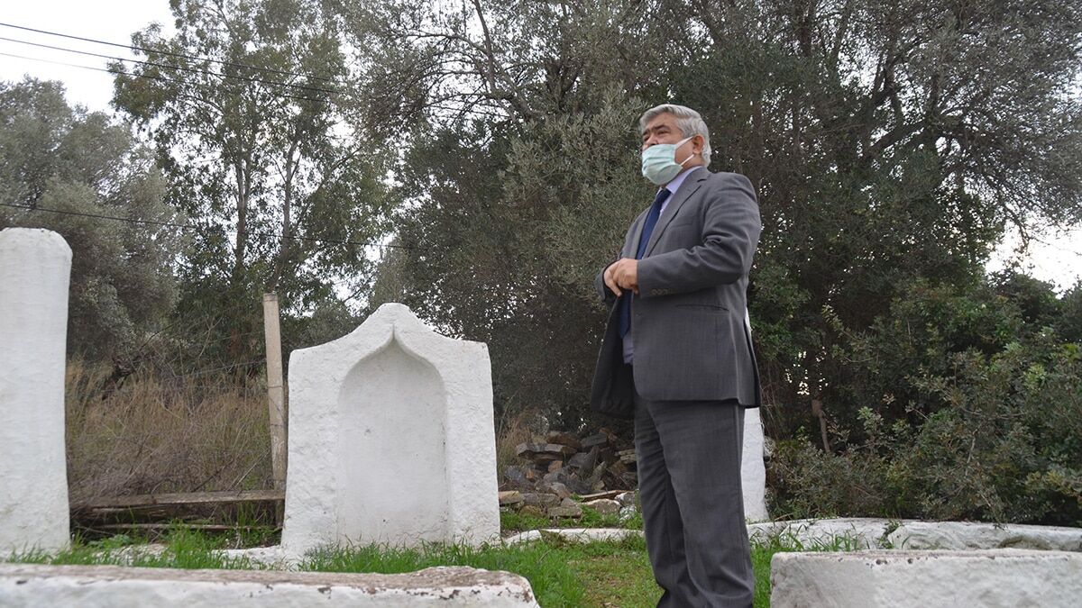 Kökcü Dede Sarnıcı'nın beyaza boyanmasına tepki