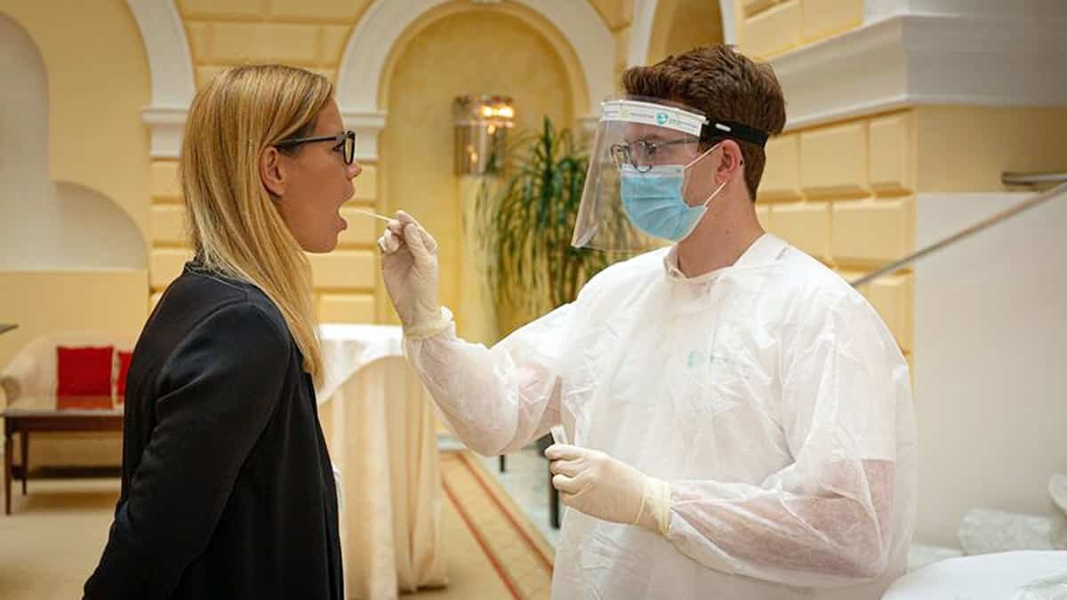 2021'de seyahat PCR testi ile yapılabilecek