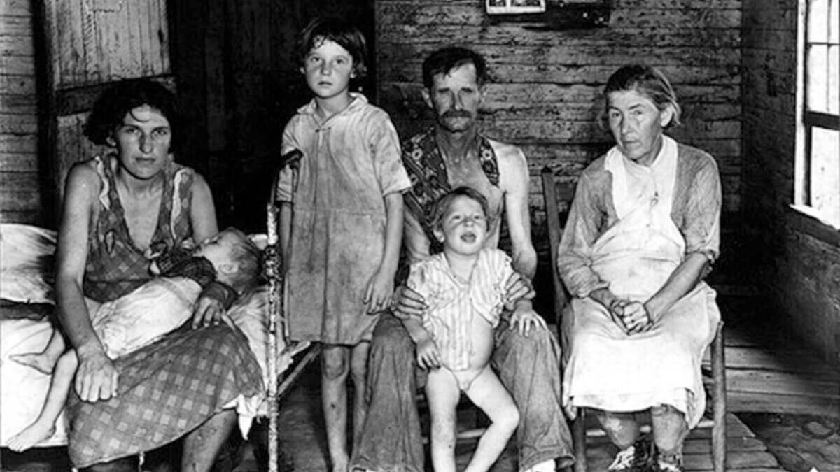 1929-39 yılları arasında Büyük Buhran, Amerika'yı vurmuş, aileler çocuklarını para karşılığı satar duruma gelmişti.