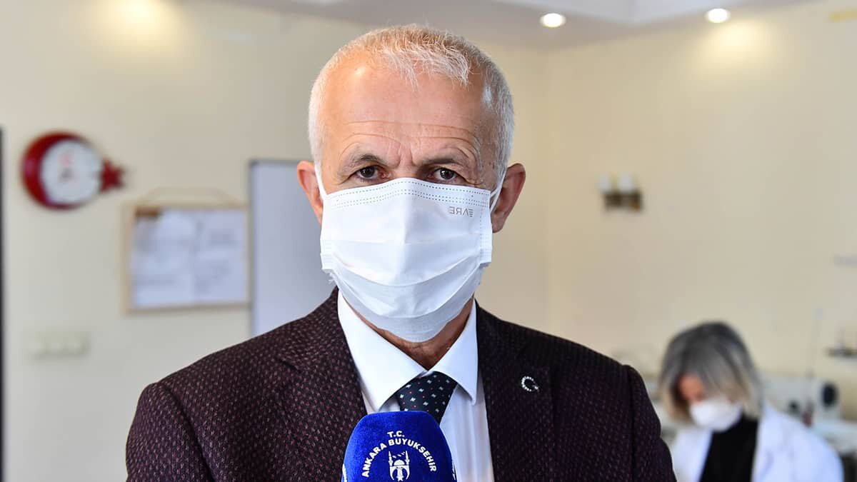 Kültür ve Sosyal İşler Daire Başkanlığı bünyesinde hizmet veren Çayyolu BELMEK eğitmenleri, kendi elleriyle lösemili çocuklara kıyafetleri dikti.