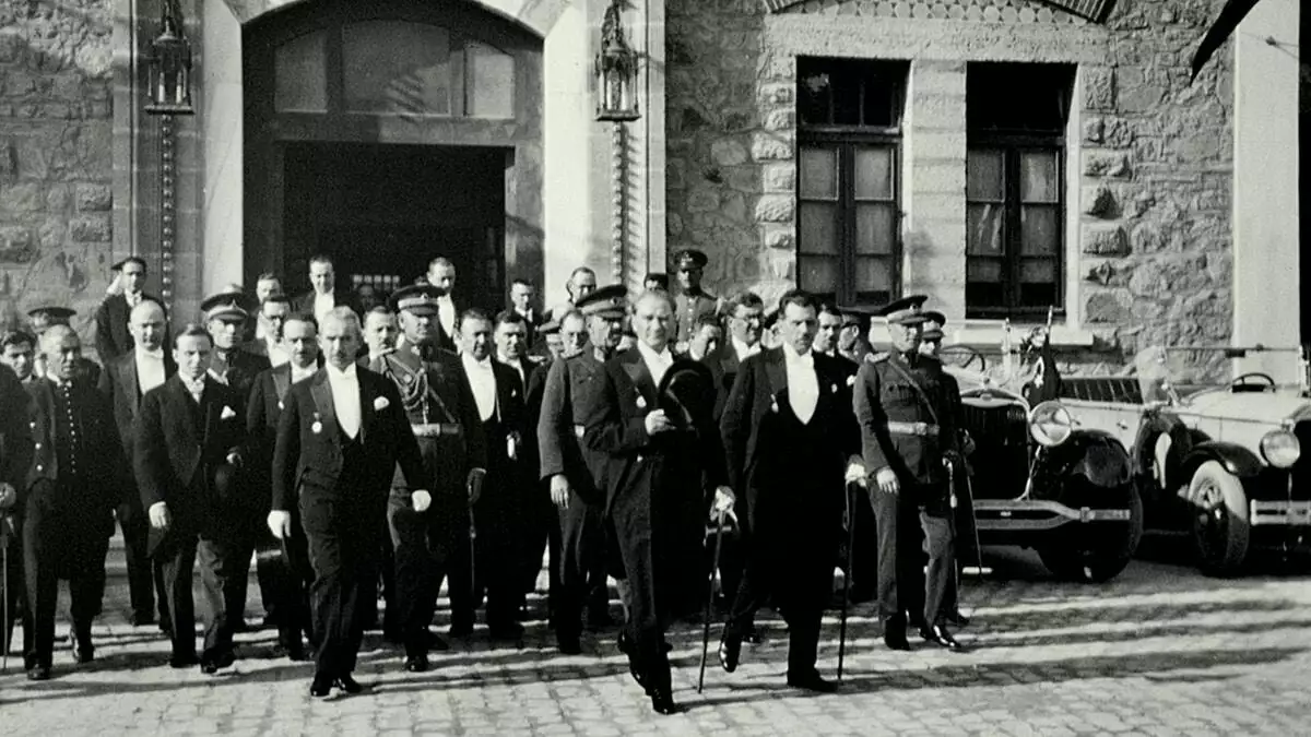 Çankaya belediyesi atatürk'ün ankara'ya gelişinin 101. Yılı anısına atatürk'ün ankara'sı 1919-1938 kitabını yayımladı.