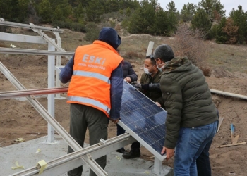 ESKİ yetkilileri güneş panellerinin aktif hale geldiğini belirtti