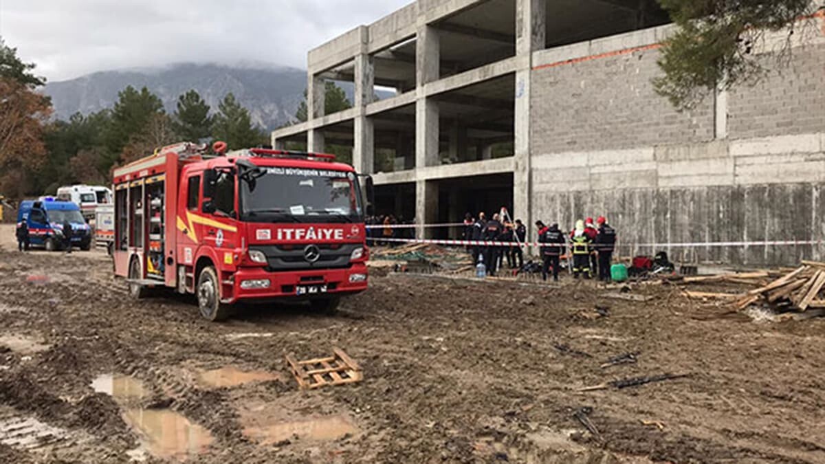 Fosseptik kuyusunda facia 8 işçiden 3'ü yaşamını yitirdi