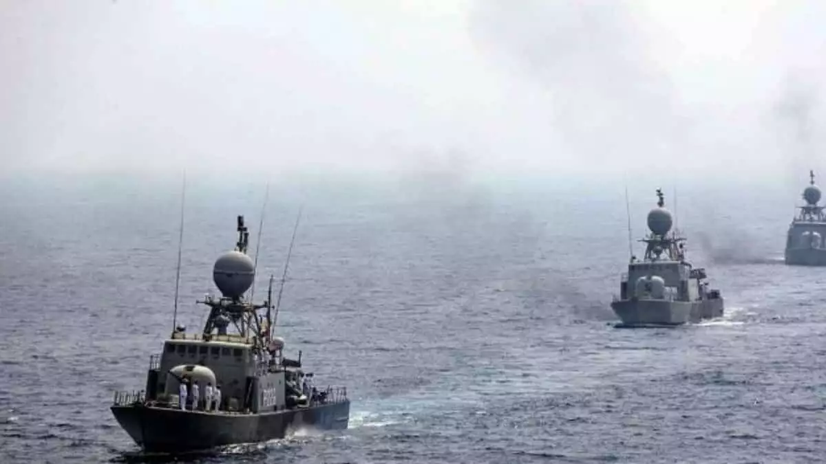 İran'da çıkartma teknesi alabora oldu: 7 kayıp