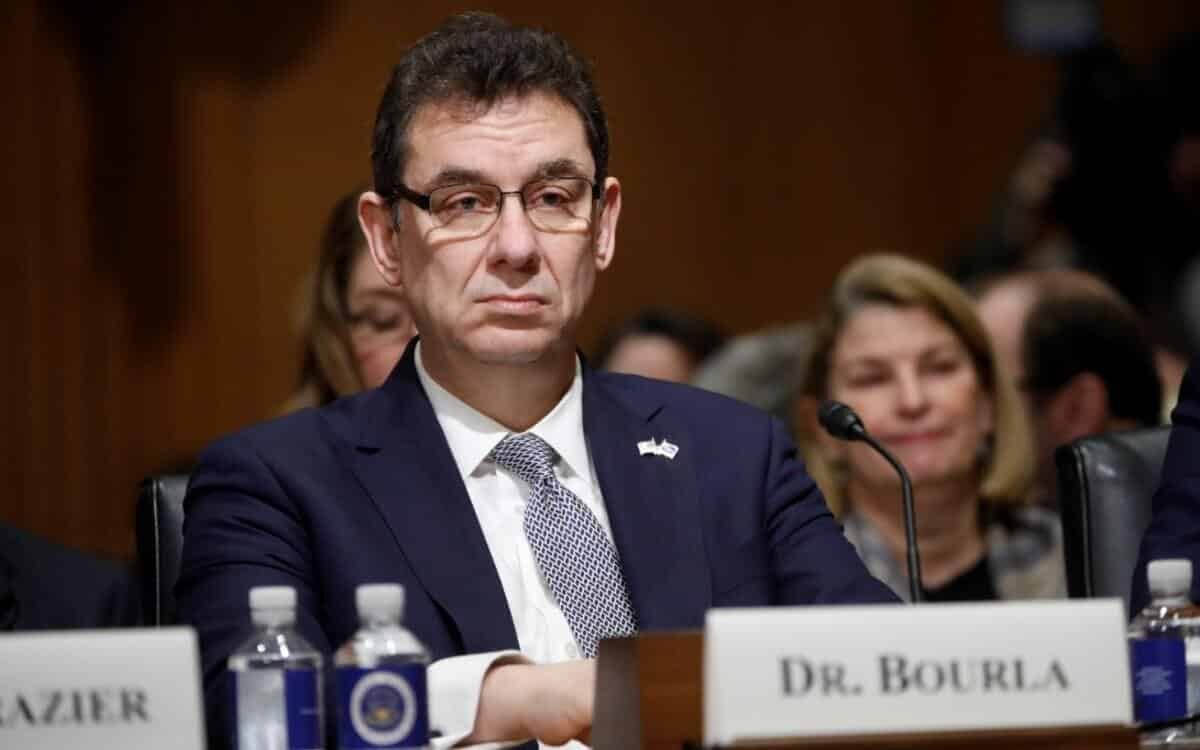 Pfizer'in CEO'su Albert Bourla neden aşı olmadığını açıkladı