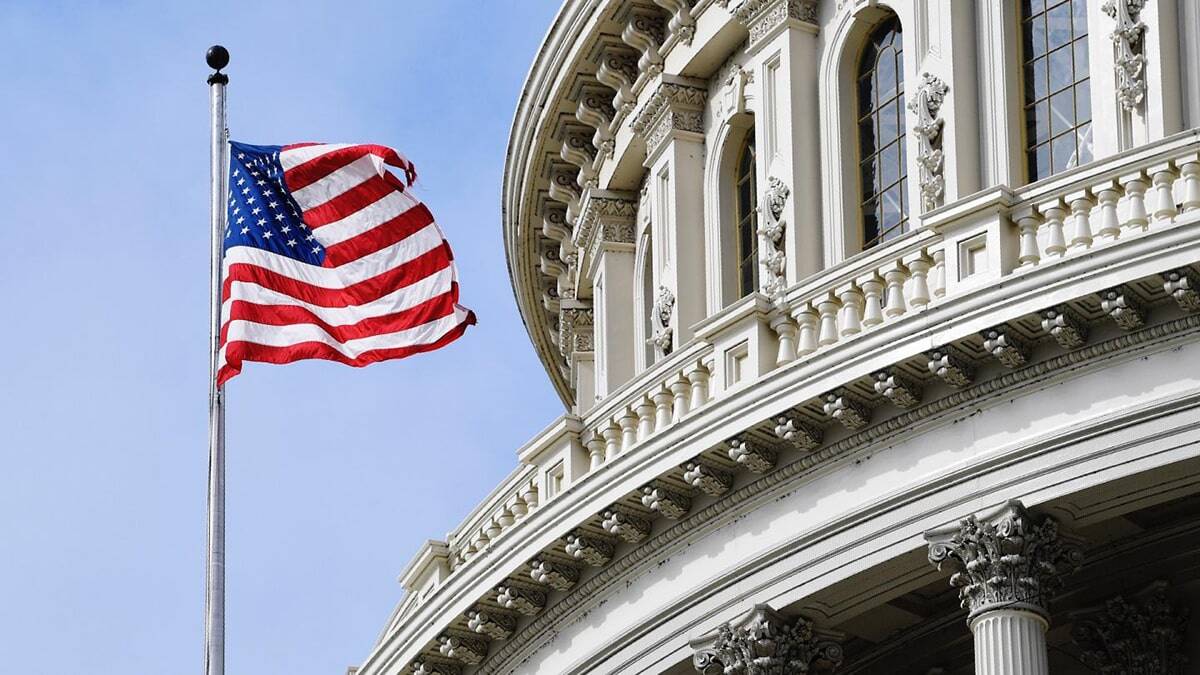Meclis bütçe ve yardım paketini onayladı