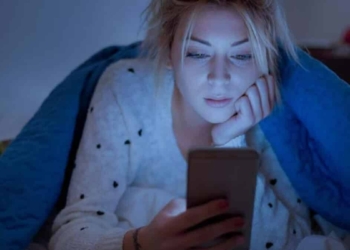 Telefon ve bilgisayar elde felce yol açabilir