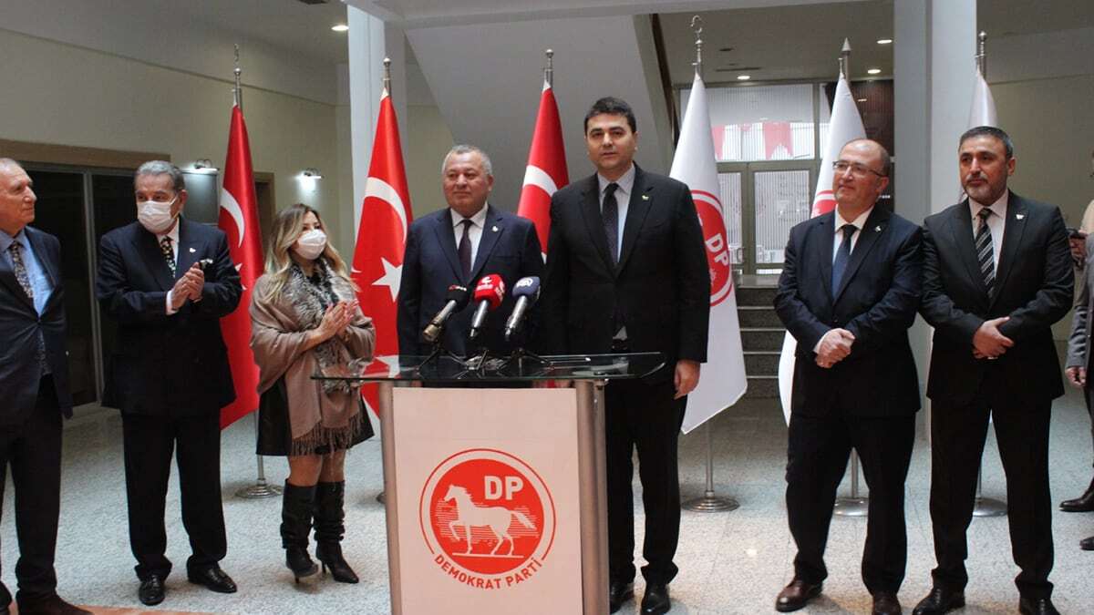 Enginyurt: Hiç tereddüt etmeden Demokrat Parti'ye katıldım