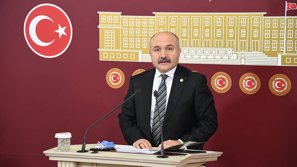 Asgari ücret işçiyi de işvereni de mağdur etti