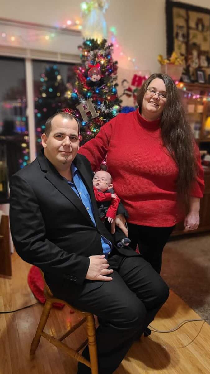 Yaşamaz denilen bebek taburcu edildi