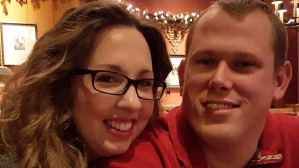 Eşini öldürdü sonra intihar etti