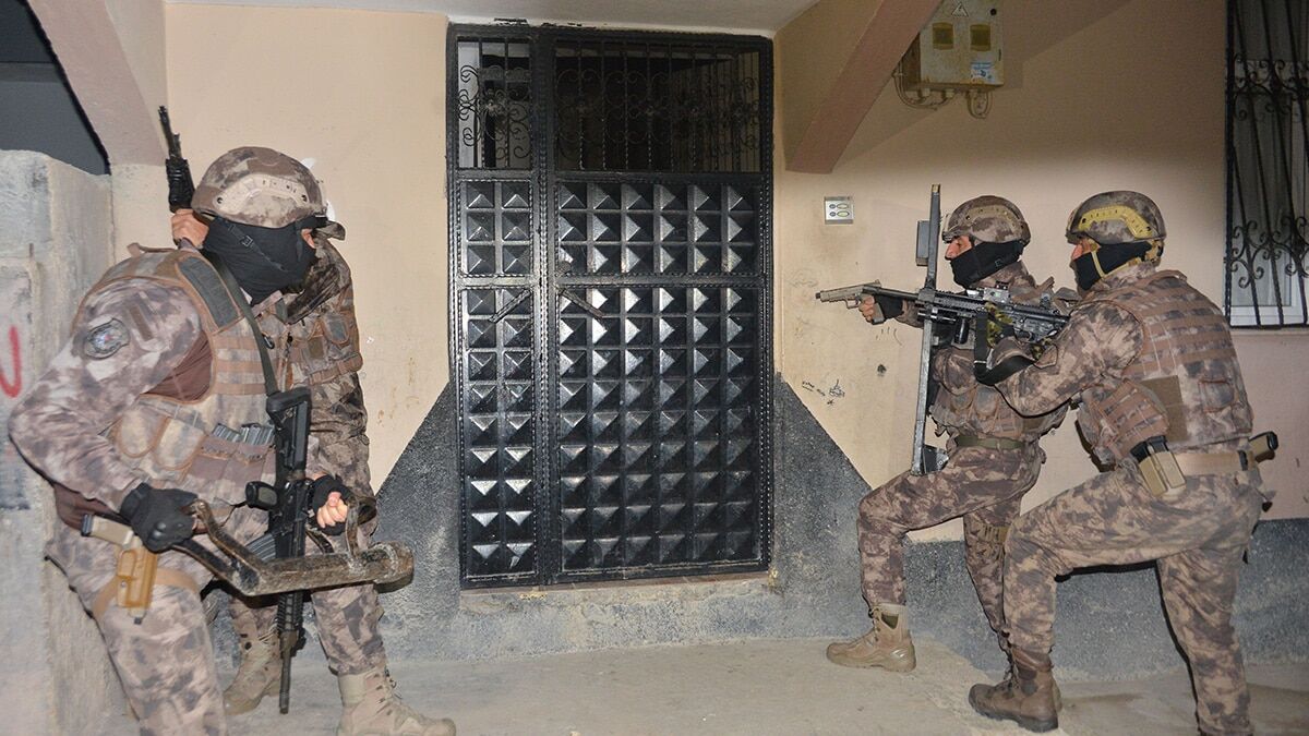 Adana'da PKK operasyonu