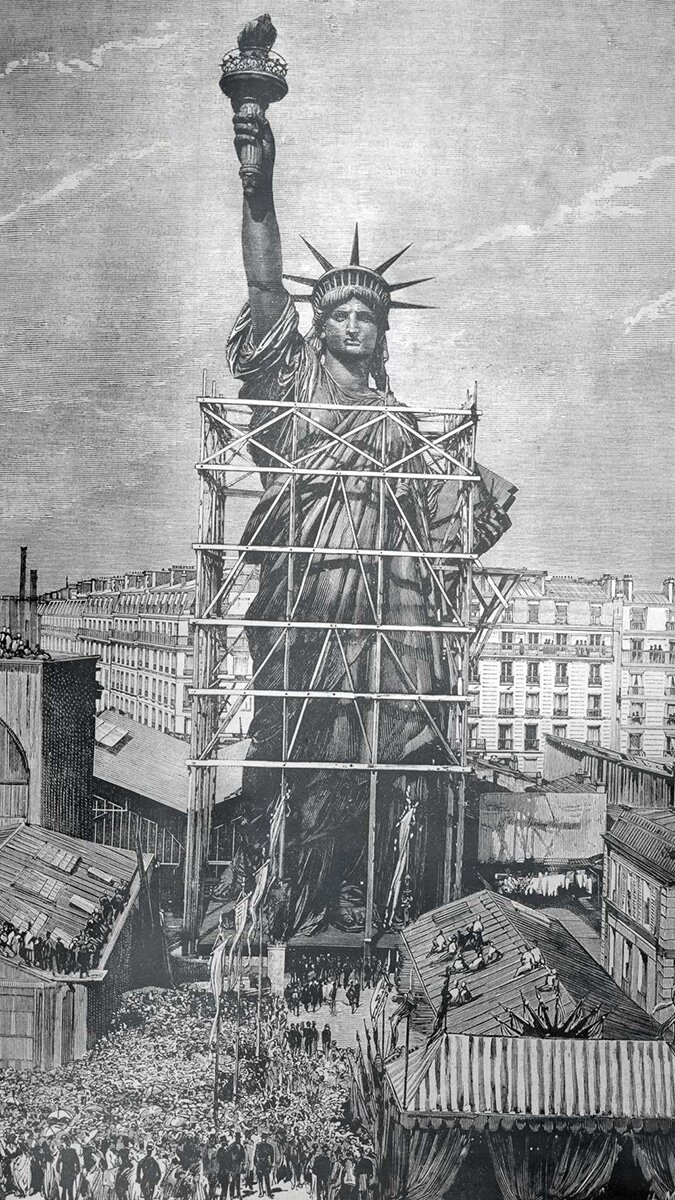 Özgürlük Anıtı inşa edilirken