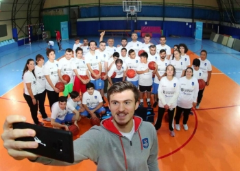 Anadolu Efes Spor Kulübü spor dünyasına örnek oluyor