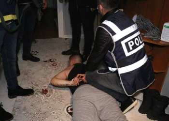 Esnaftan haraç isteyen suç örgütüne operasyon