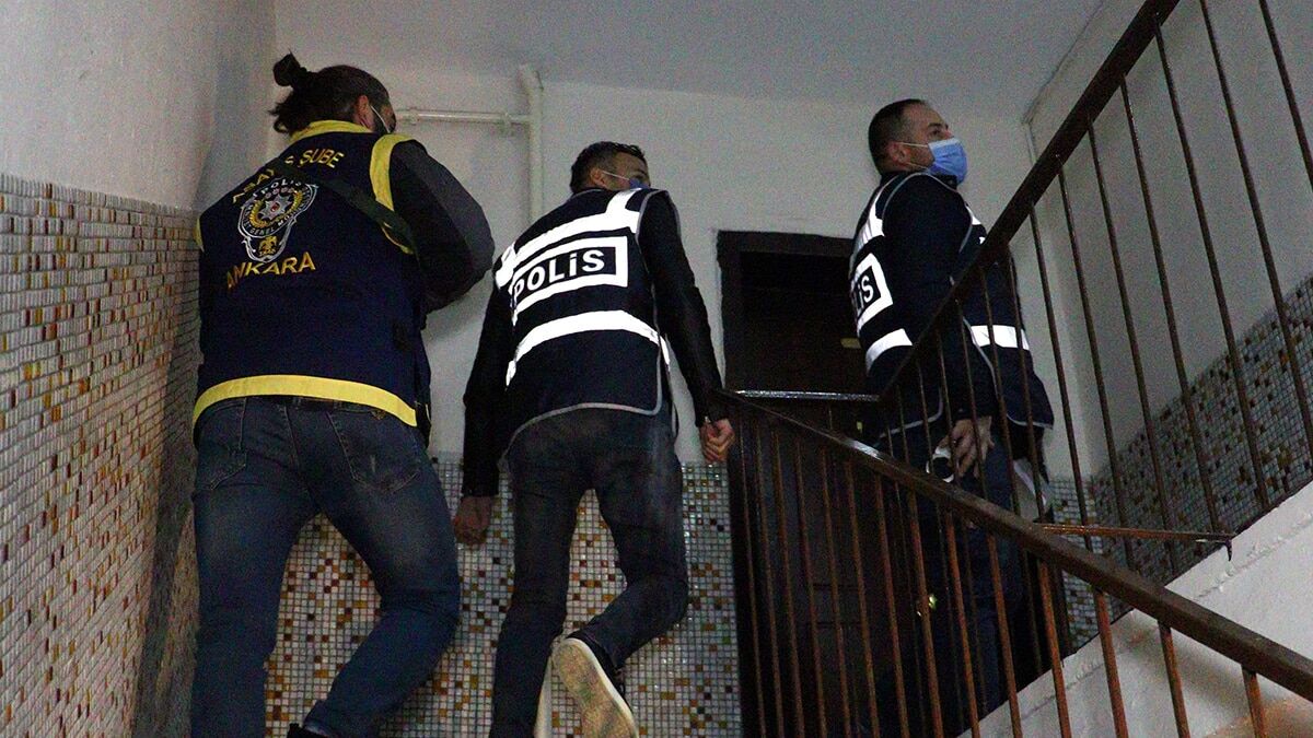 Esnaftan haraç isteyen suç örgütüne operasyon