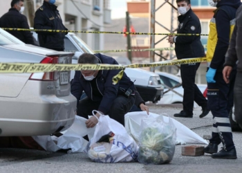 Ankara'da tartıştığı kadını öldürüp intihar etti