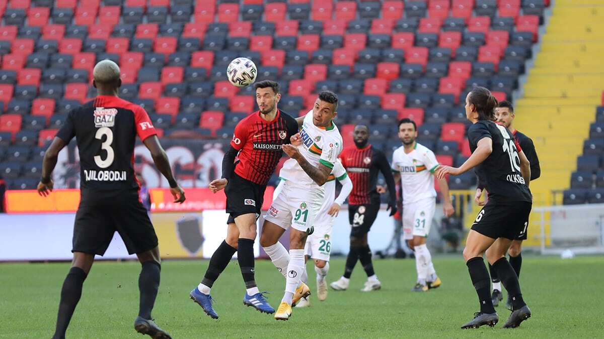 Alanyaspor son deplasmanda da mağlubiyetle döndü