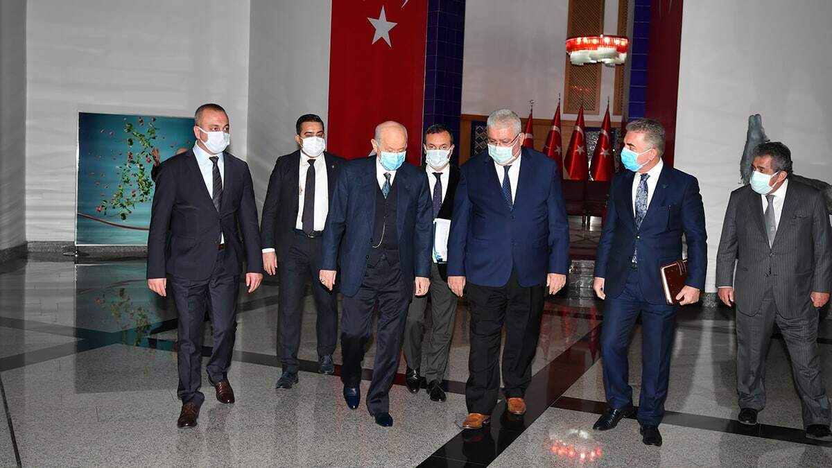 MHP Genel Başkanı Devlet Bahçeli, "AİHM'in Demirtaş kararını tanımıyoruz, milli vicdanda hükümsüz olduğunu da buradan haykırıyoruz".