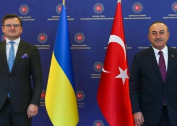 Çavuşoğlu Kuleba ile bir araya geldi